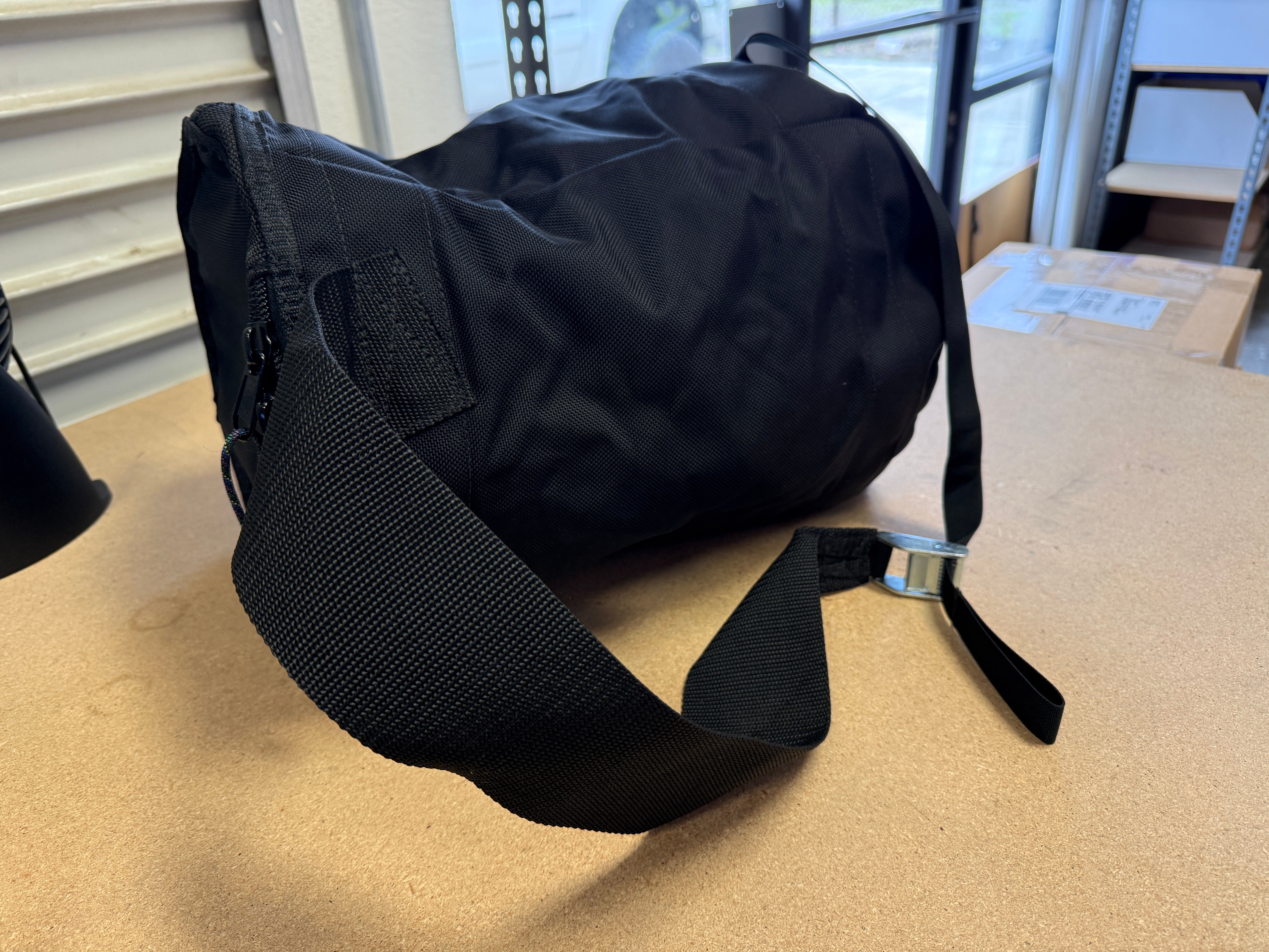 Yard sale Round medium ballistic bag single strap