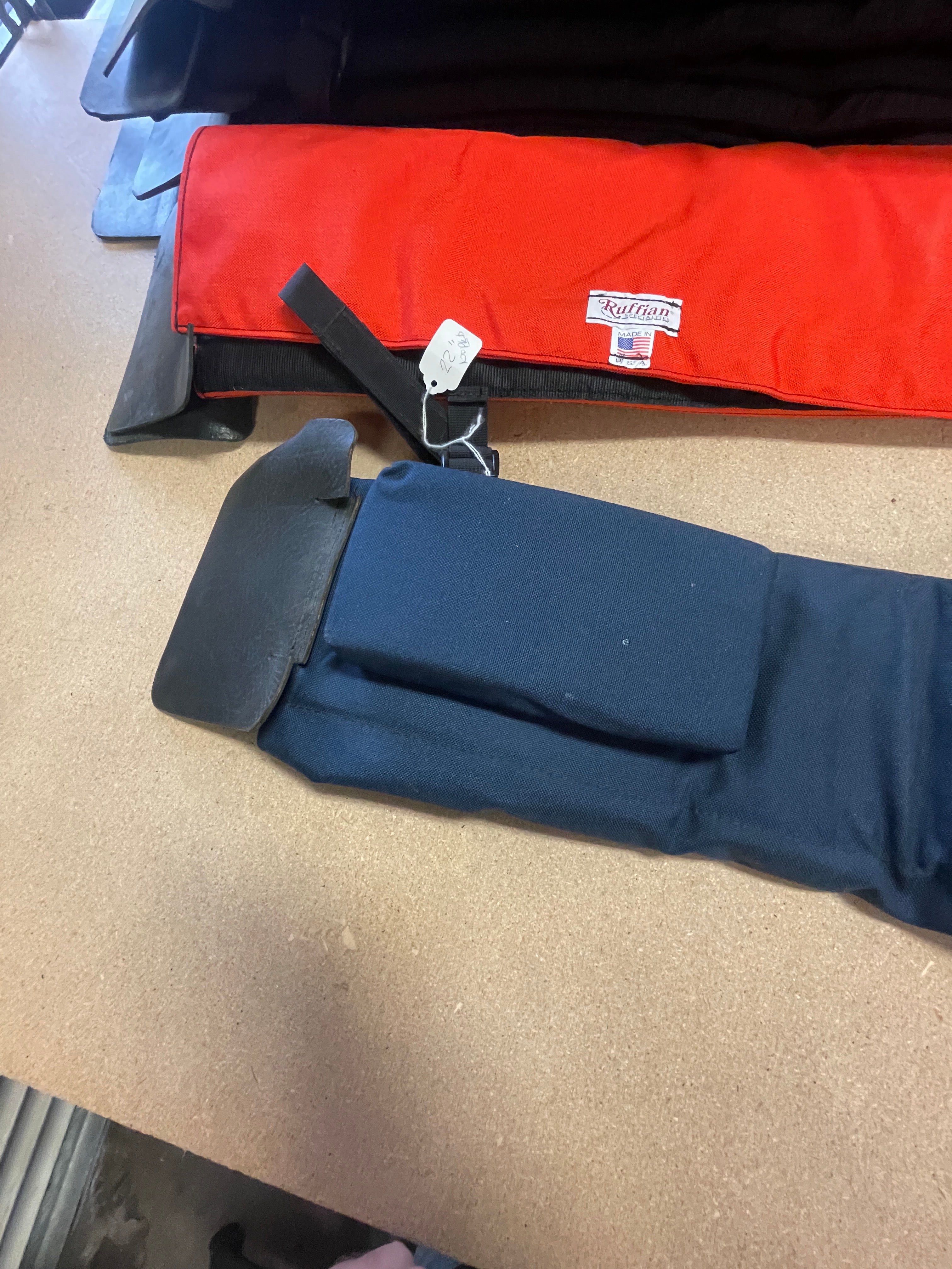 Yard sale chain saw bar cover 22 INCH BLUE