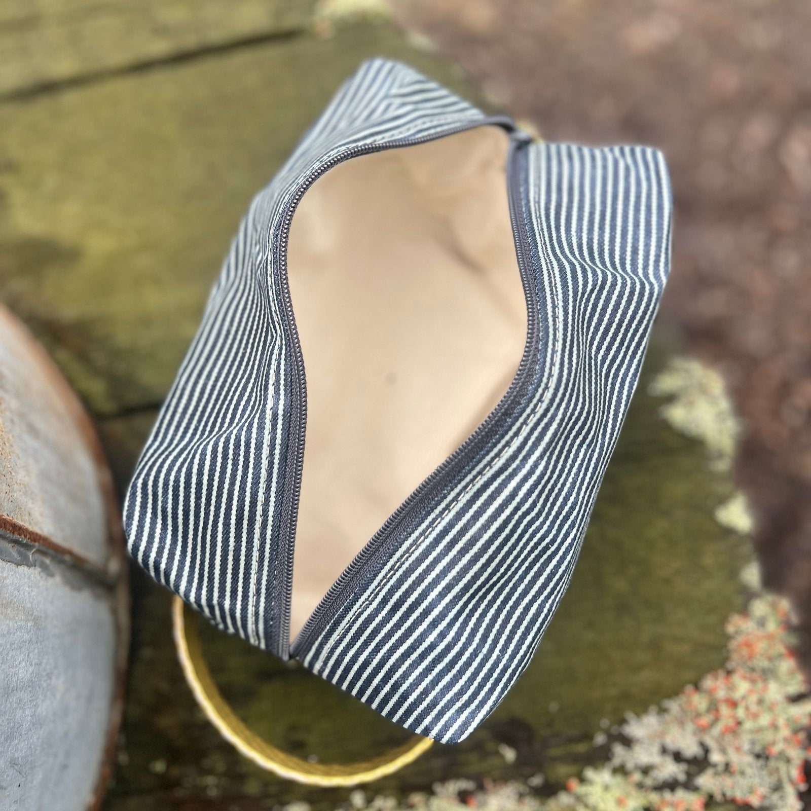 Hickory Striped Pouch