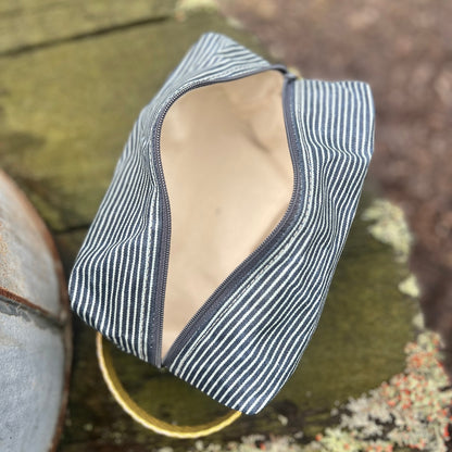 Hickory Striped Pouch